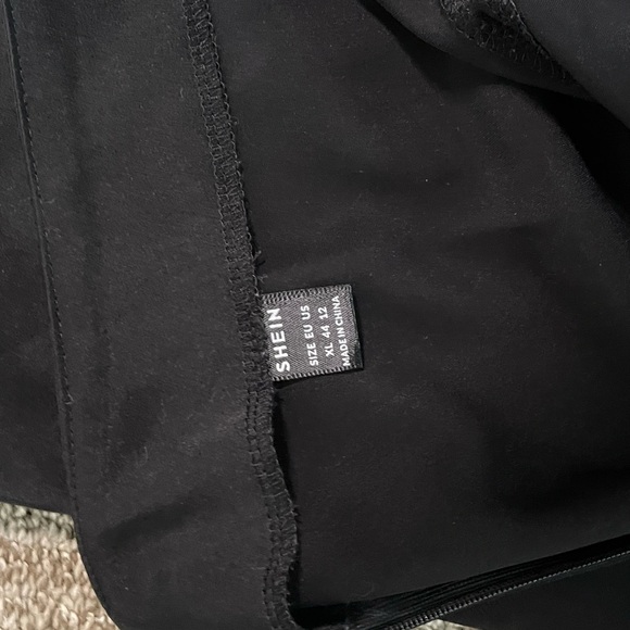 SHEIN Black A-Line Maxi Skirt with Side Button Accents - Picture 5 of 6